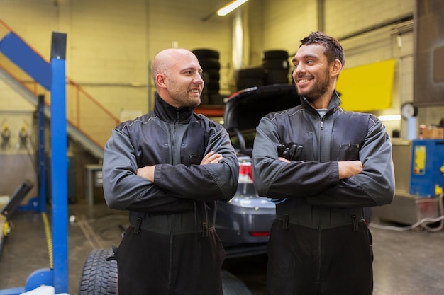 auto service repair maintenance people concept mechanics tire changers car shop 380164 187532
